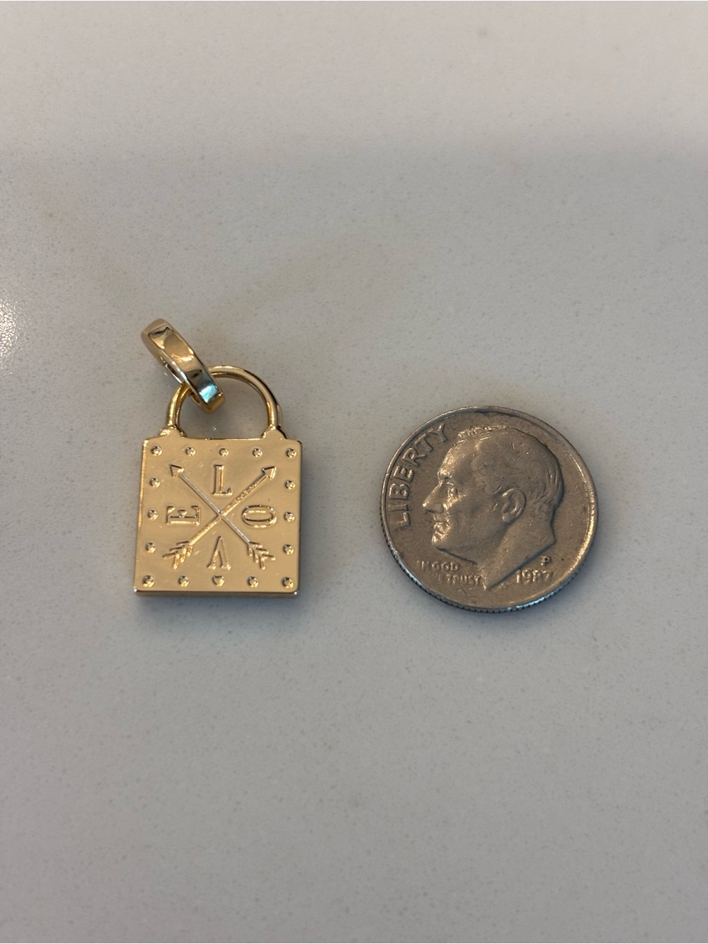 Jane Win Love Heart Padlock Pendant Charm - Picture 2 of 2